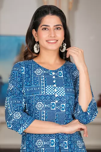 Women'S Geomatric Printed Short Kurti (Blue)