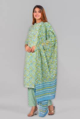 Women'S Embroidered Floral Printed Straight Kurti With Pant And Dupatta(Green) 4