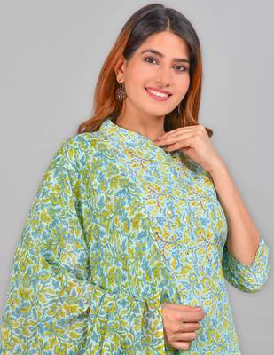 Women'S Embroidered Floral Printed Straight Kurti With Pant And Dupatta(Green) 5