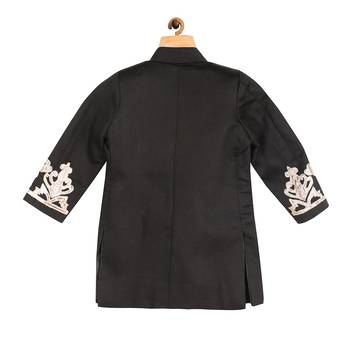Yuvraaj sherwani 2