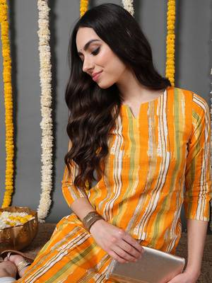 women yellow cotton abstract printed straight kurta 2