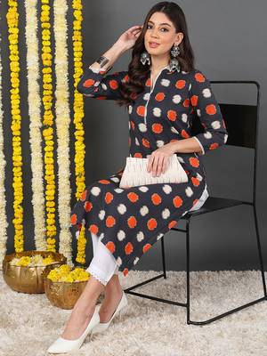 women charcoal cotton abstract printed straight kurta 5