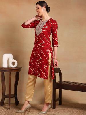 women red viscose rayon chevron embroidered straight kurta 3