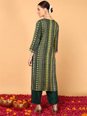 women green viscose rayon bandhani embroidered straight kurta 3