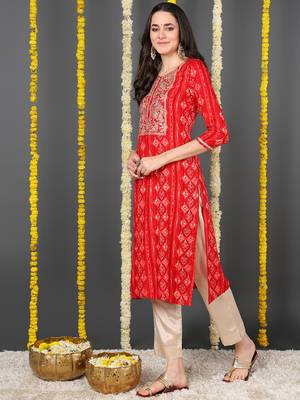 women red viscose rayon ethnic motifs printed straight kurta 3