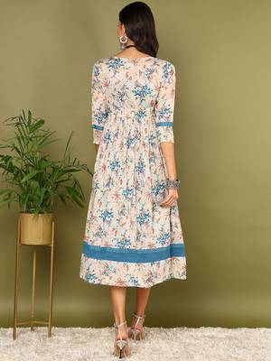 women off white cotton floral printed anarkali kurta 3