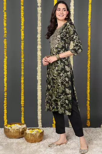 women green silk blend floral embroidered straight kurta