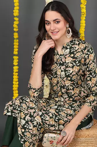 women green viscose rayon floral printed straight kurta