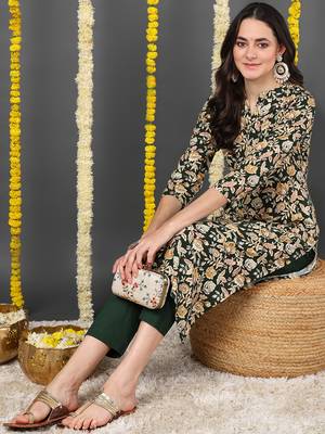 women green viscose rayon floral printed straight kurta 5