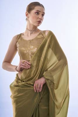  Work Green c Heavy Looks Partywear Saree 3