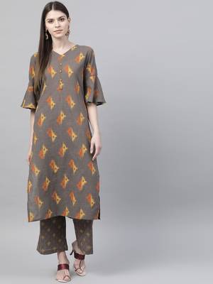 women off white cotton floral printed anarkali kurta 4