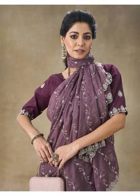 Mauve Embroidered Organza Saree With Blouse Piece 3