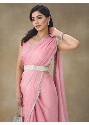 Pink Embellished Pure Crepe Saree With Blouse Piece 3