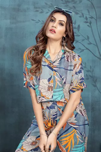Grey colour viscosee muslin coord set with trendy looks for graceful presence