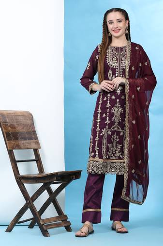 Purple floral embroidered with sequins georgette semi salwar suit
