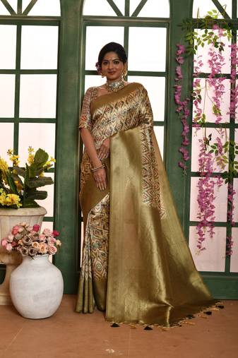 Green Soft Silk Zari Weaving Saree Festive Wear