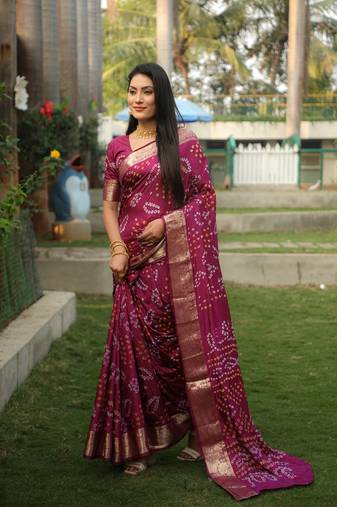 Koram Wine Bandhej Silk With Zari Weaving Border And Bandhej Pallu Saree With Blouse For Women 