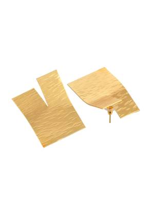 Gold plated square shape stud earrings for women 3