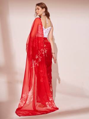 Floral Printed Organza Saree With Lace Border 4