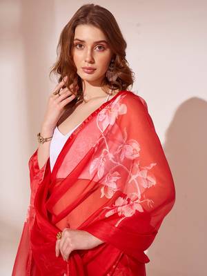 Floral Printed Organza Saree With Lace Border 5