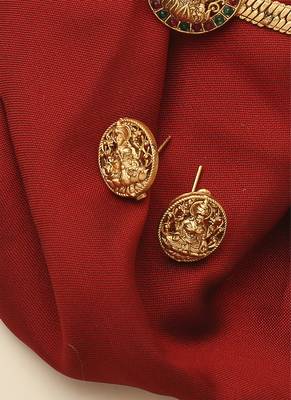 Round Multicolour Laxmi Motif Necklace Set With Earrings 2