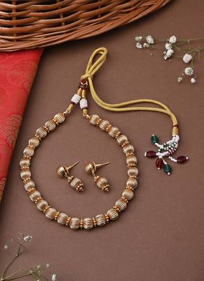 Gold Plated Round Necklace Set With Earrings 1