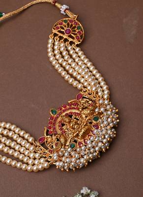Multicolour Laxmi Motif Choker Set With Earrings 4