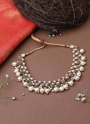 Kundan White Gold Beaded Necklace Set With Earrings 3
