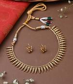 Pointed Golden Necklace Set