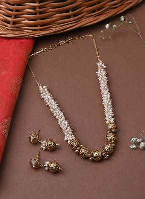 White Gold Beaded Jewellery With Golden Earrings 1