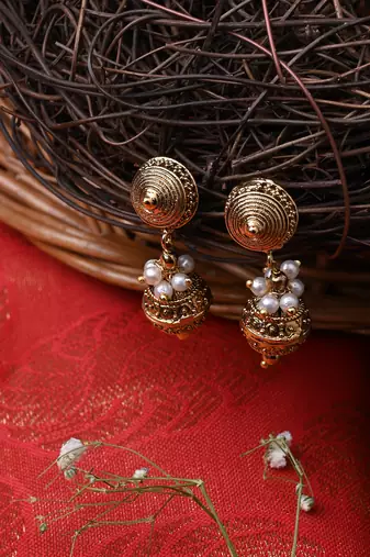 White Gold Beaded Jewellery With Golden Earrings
