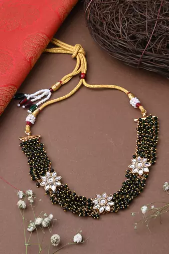 Beaded Jewellery Floral Green Necklace With Earrings