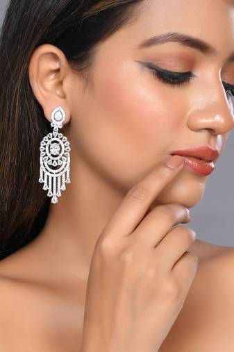 Silver plated american diomaond log earring