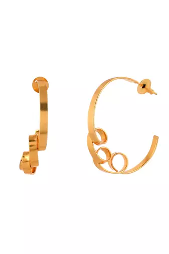Gold plated half hoop erring