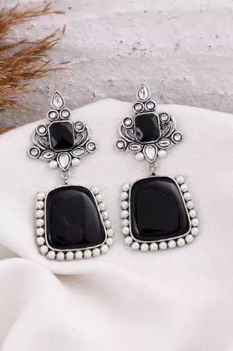 Gold plated white pearl black stone drop earring