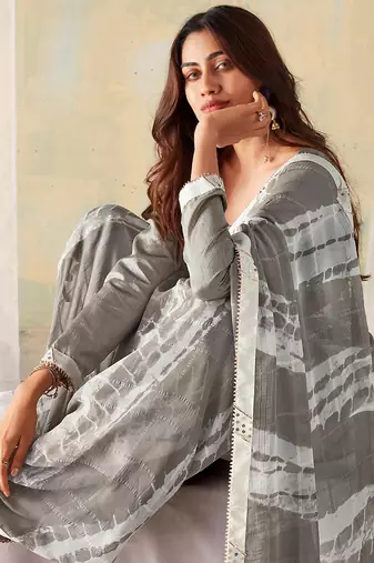 MANNEQUINE PRINTED SAREE WITH BEUTYFULL LACE
