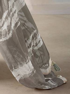 MANNEQUINE PRINTED SAREE WITH BEUTYFULL LACE 4