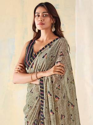 MANNEQUINE PRINTED SAREE WITH BEUTYFULL LACE 5