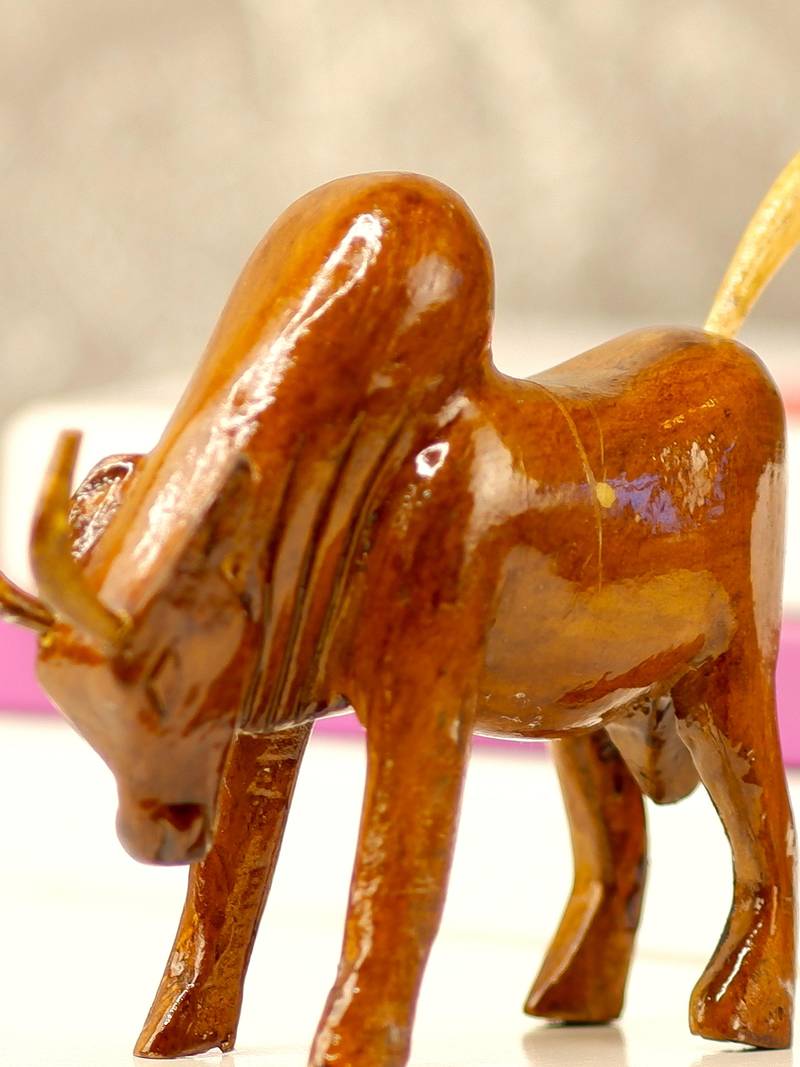 SOWPEACE Wooden Bull Horns of Power | Artisan Tabletop Decor, 10cm Glossy