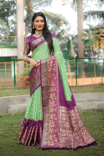 Koram Green Bandhej kanjivaram silk blendBandhej With Kanjivaram Border With Zari Weaving Saree With Blouse For Women