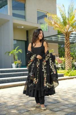 Yash Cotton Floral Embroidered Black Anarkali Kurta Set 1