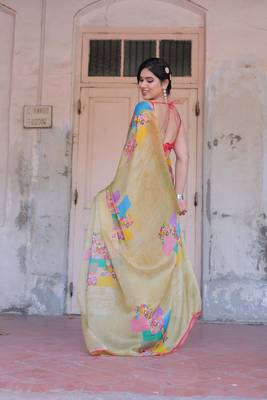 Beige Chiffon Block Printed Saree With Unstitched Blouse Piece Without Blouse 4