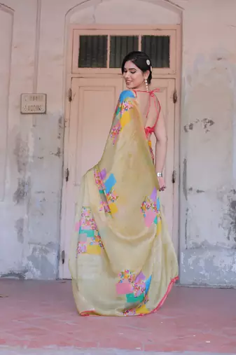 Beige Chiffon Block Printed Saree With Unstitched Blouse Piece Without Blouse