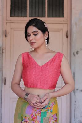 Beige Chiffon Block Printed Saree With Unstitched Blouse Piece Without Blouse 5