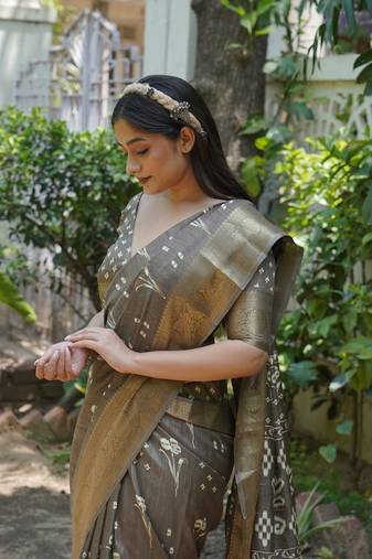 Brown Silk Blend Floral Print Block Print Golden Woven Border Saree Without Blouse