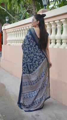 Dark rama blue silk blend kalamkari print/floral print golden woven border saree with unstitched blouse piece 4