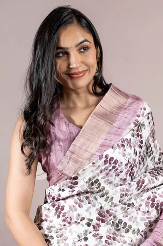 Off White Silk Blend Abstract Print Golden Zari Border Saree Without Blouse