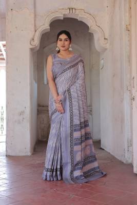 Light dusty purple silk blend abstract print golden zari border saree with unstitched blouse piece 2