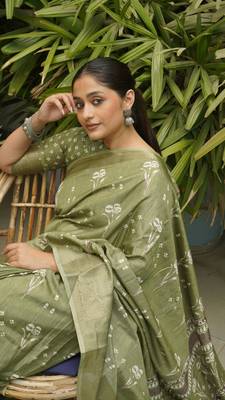 Olive Green Silk Blend Floral Print/Ikkat Print/Block Print Golden Woven Border Saree Without Blouse 1
