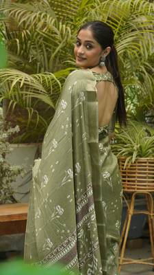 Olive Green Silk Blend Floral Print/Ikkat Print/Block Print Golden Woven Border Saree Without Blouse 4
